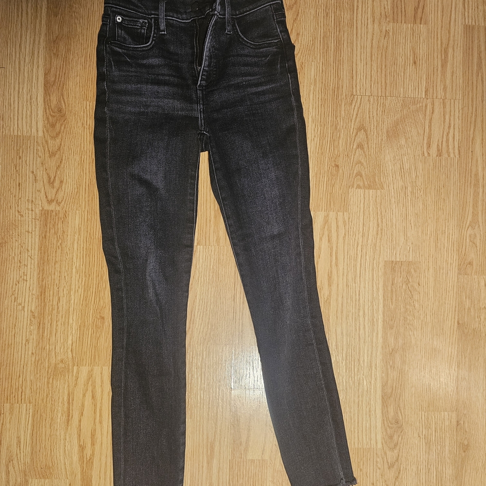 Denim Forum Ankle-Cropped Black Jeans